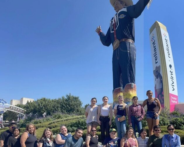 Mrs. Abbe & Mrs. Dwyer with all the students at the event